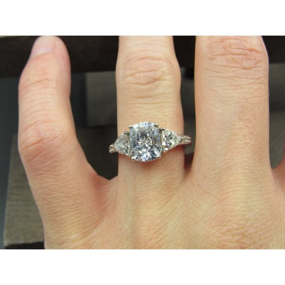 Size 7 Sterling Silver Brilliant Clear CZ With Trillion Accents Band Ring - Picture 5 of 9